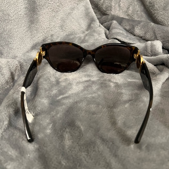 VERSACE Sunglasses - Picture 6 of 10